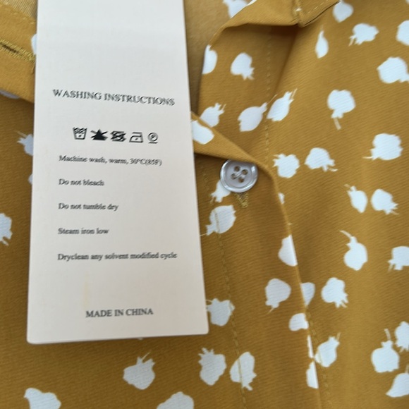 Floral Multicolor Women's Blouse - Picture 3 of 5